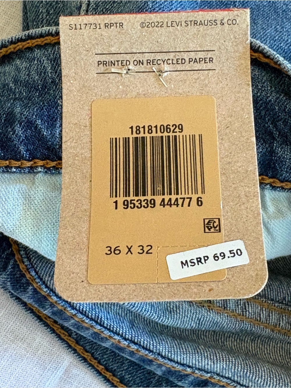 Levi's 541 Relaxed Straight Leg Men’s Jeans in Light Blue Denim 36W 32L - Picture 8 of 12